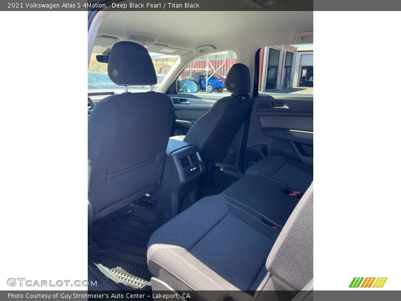 Deep Black Pearl / Titan Black 2021 Volkswagen Atlas S 4Motion