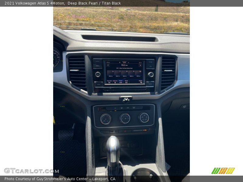 Deep Black Pearl / Titan Black 2021 Volkswagen Atlas S 4Motion