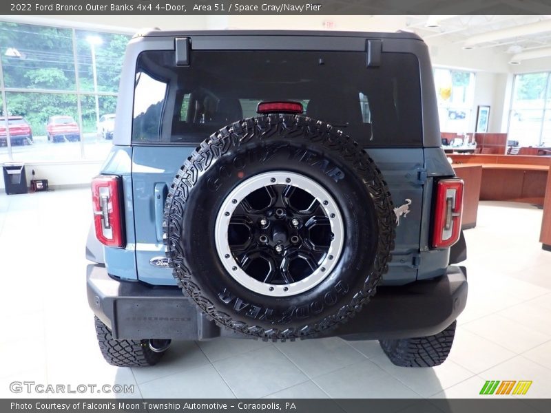 Area 51 / Space Gray/Navy Pier 2022 Ford Bronco Outer Banks 4x4 4-Door