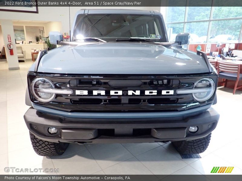 Area 51 / Space Gray/Navy Pier 2022 Ford Bronco Outer Banks 4x4 4-Door