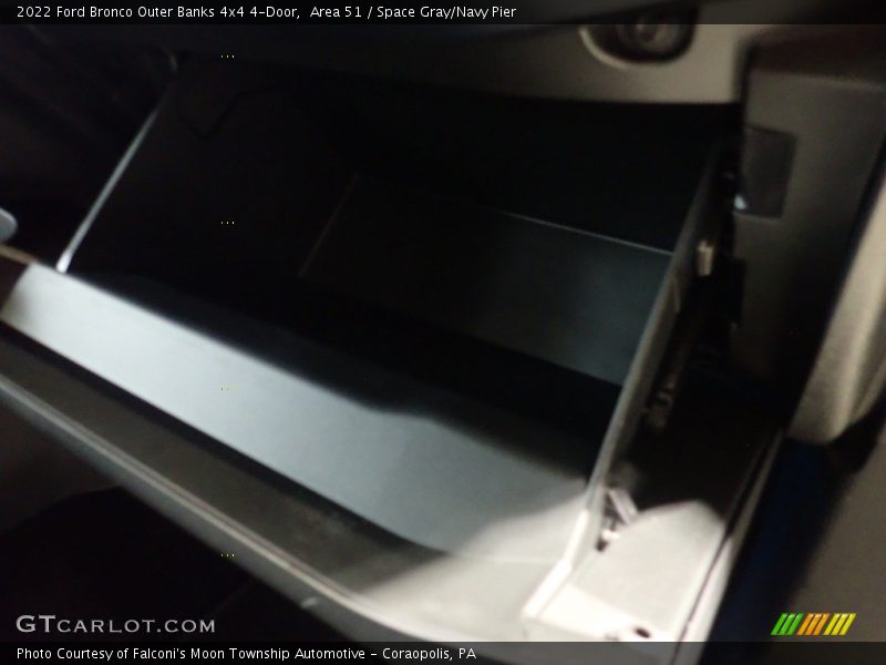 Area 51 / Space Gray/Navy Pier 2022 Ford Bronco Outer Banks 4x4 4-Door