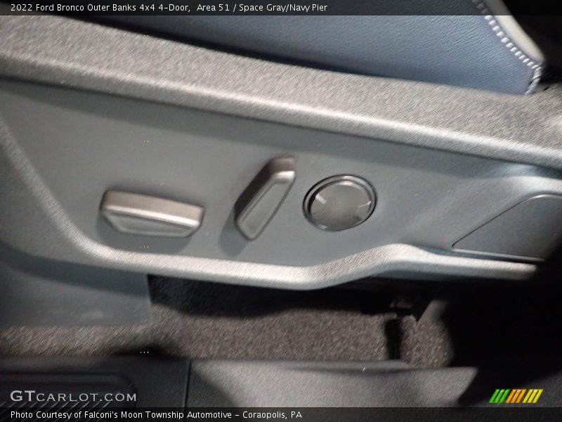 Area 51 / Space Gray/Navy Pier 2022 Ford Bronco Outer Banks 4x4 4-Door