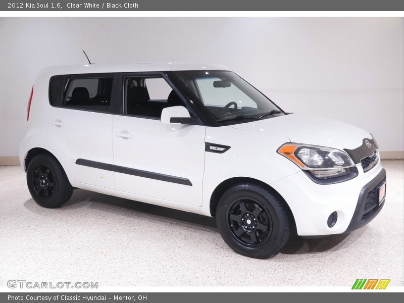 Clear White / Black Cloth 2012 Kia Soul 1.6