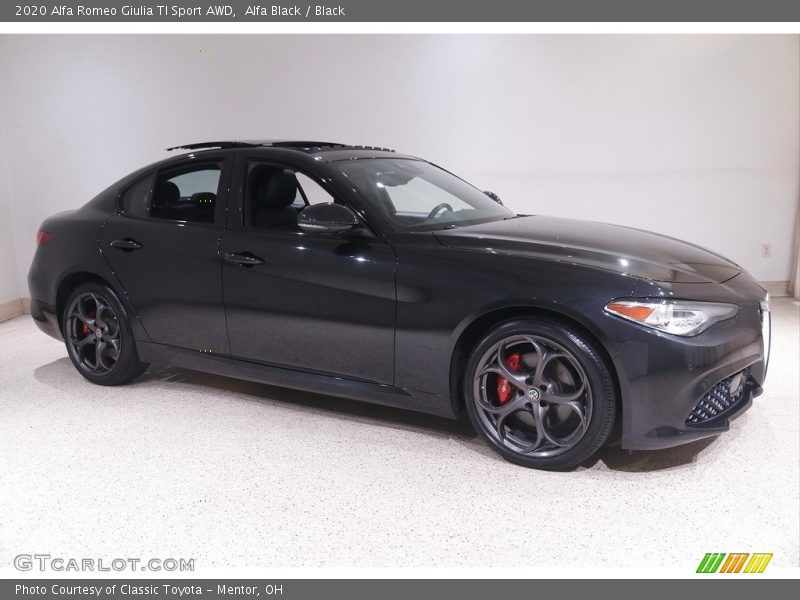 Alfa Black / Black 2020 Alfa Romeo Giulia TI Sport AWD