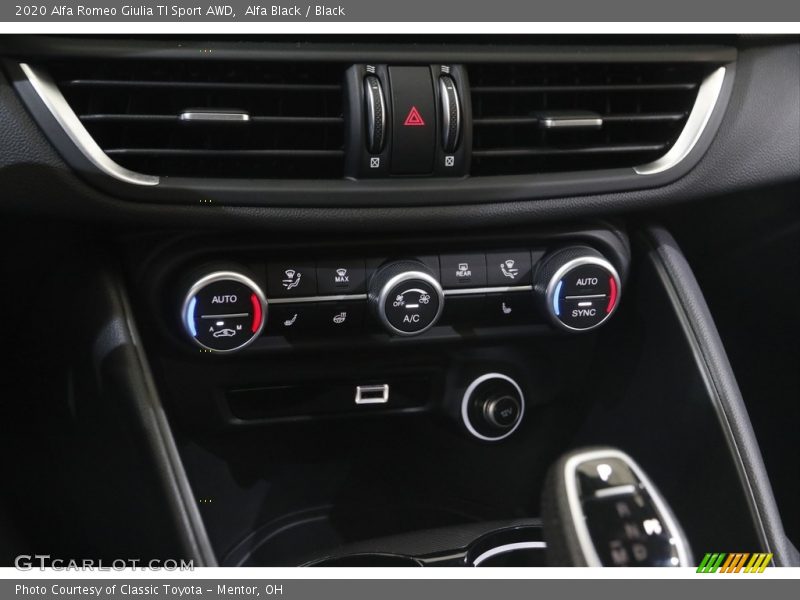 Alfa Black / Black 2020 Alfa Romeo Giulia TI Sport AWD
