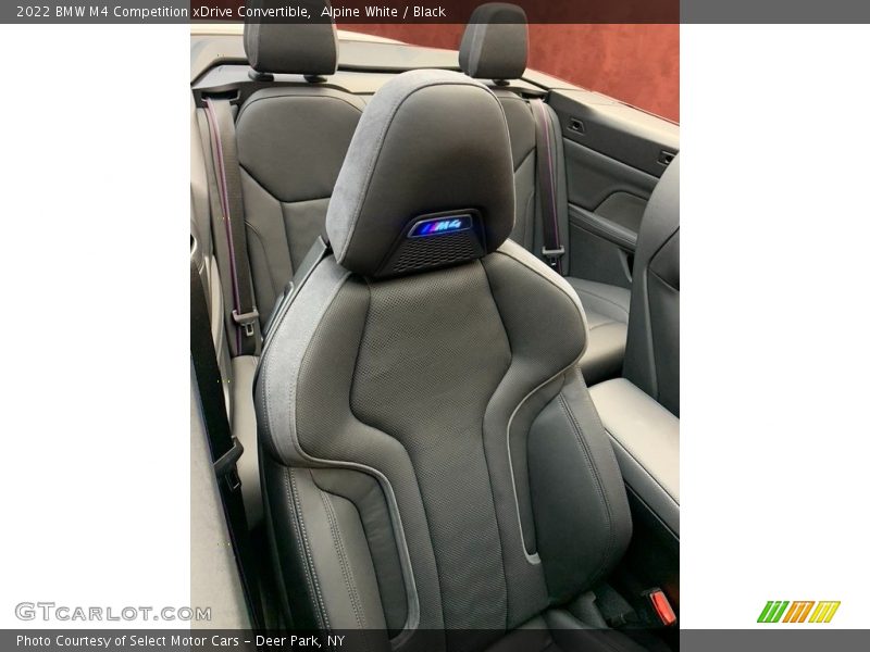 Alpine White / Black 2022 BMW M4 Competition xDrive Convertible