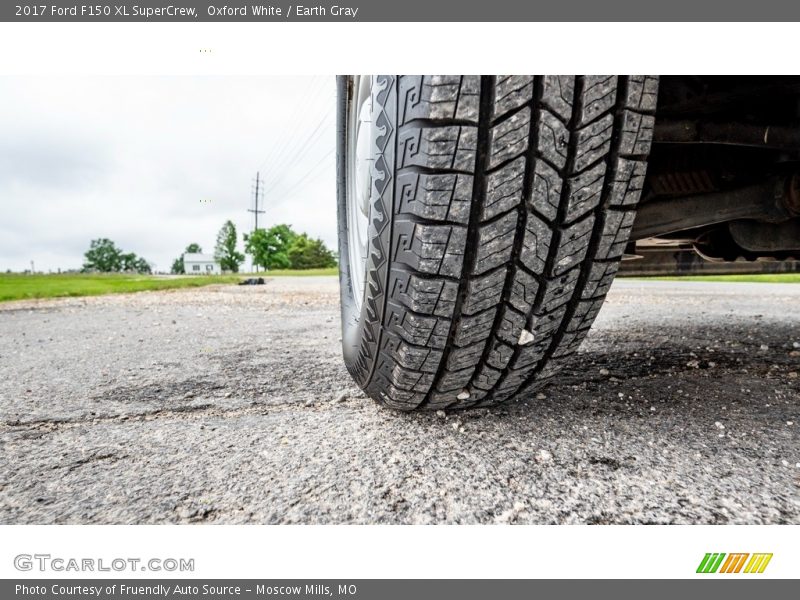 Oxford White / Earth Gray 2017 Ford F150 XL SuperCrew