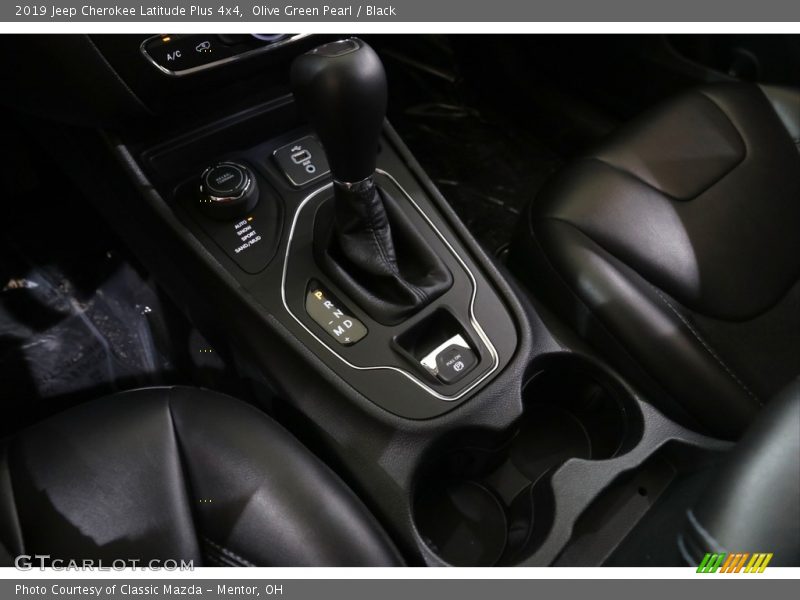 Olive Green Pearl / Black 2019 Jeep Cherokee Latitude Plus 4x4