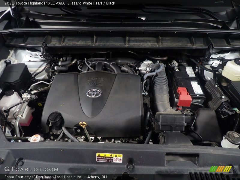 Blizzard White Pearl / Black 2021 Toyota Highlander XLE AWD