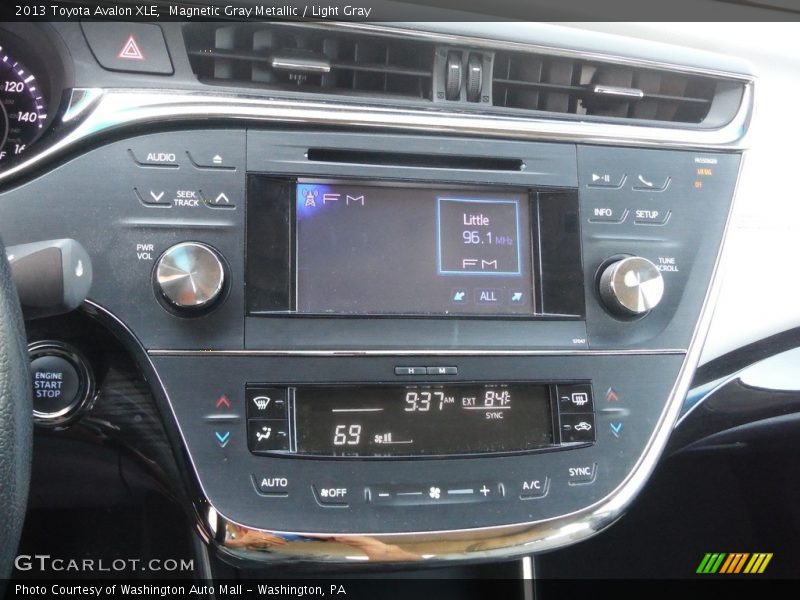 Magnetic Gray Metallic / Light Gray 2013 Toyota Avalon XLE