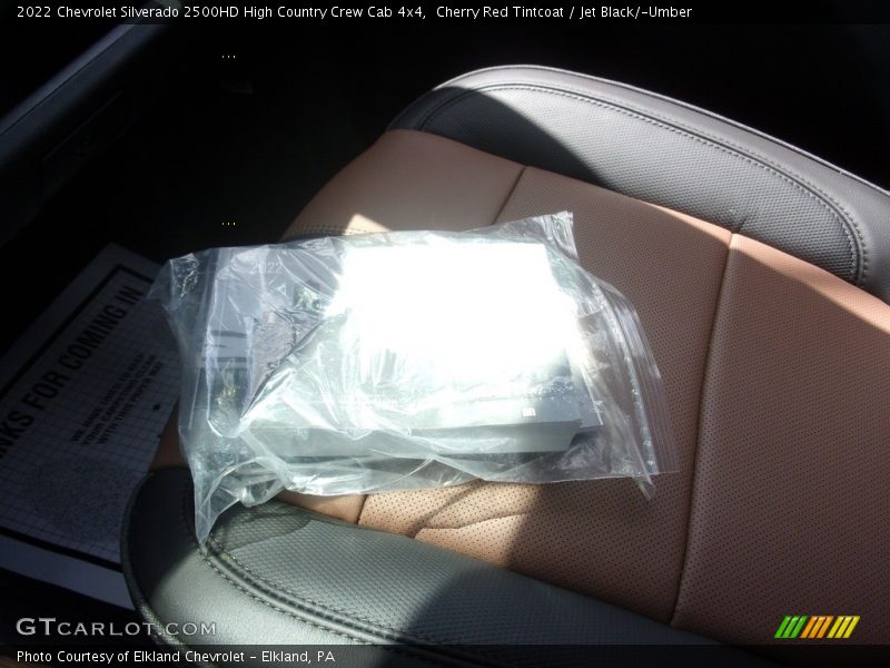 Cherry Red Tintcoat / Jet Black/­Umber 2022 Chevrolet Silverado 2500HD High Country Crew Cab 4x4