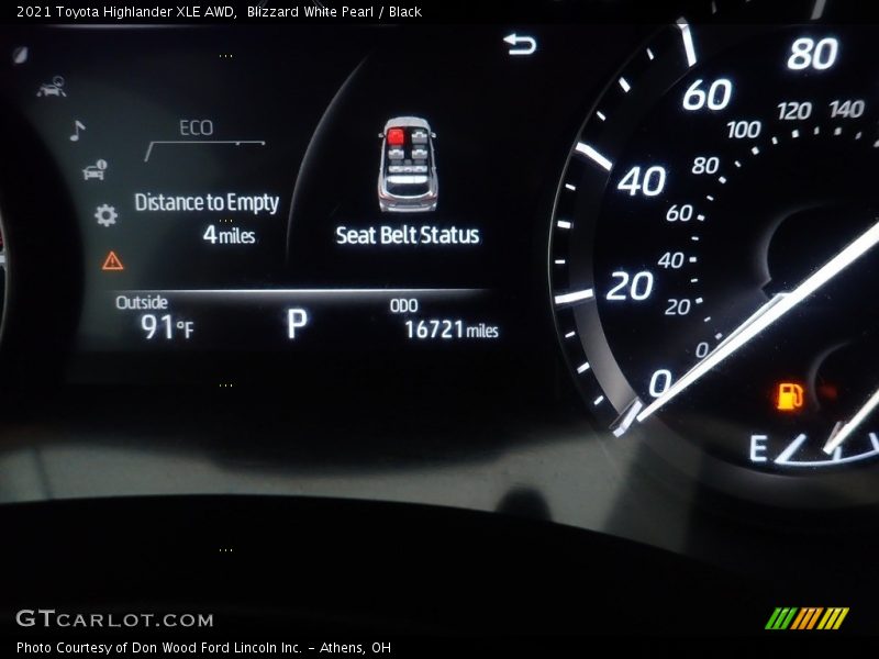Blizzard White Pearl / Black 2021 Toyota Highlander XLE AWD