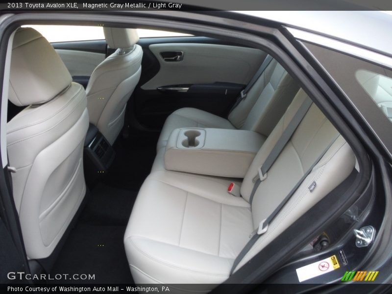 Magnetic Gray Metallic / Light Gray 2013 Toyota Avalon XLE