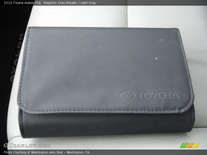 Magnetic Gray Metallic / Light Gray 2013 Toyota Avalon XLE