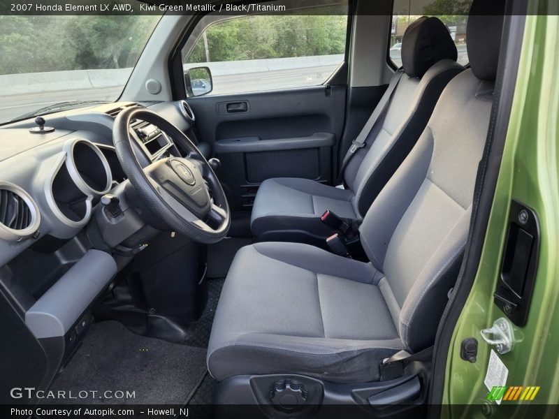 Front Seat of 2007 Element LX AWD