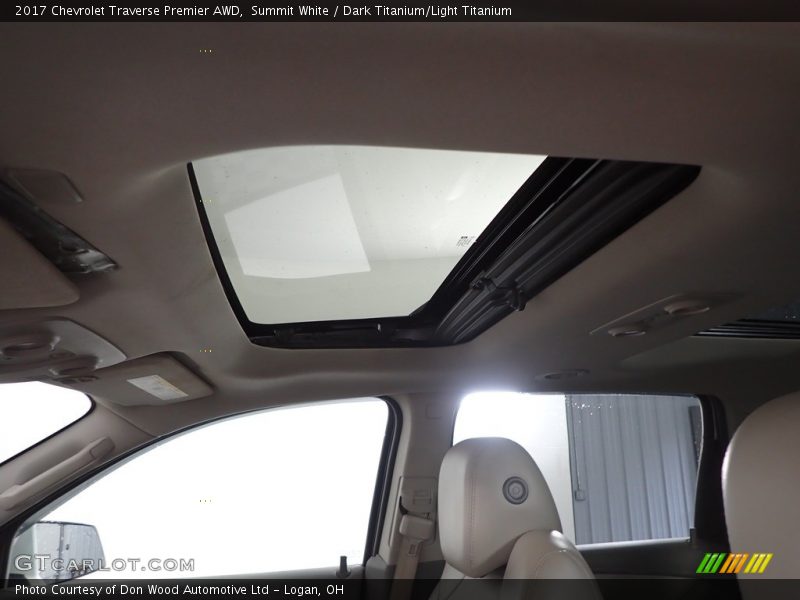 Summit White / Dark Titanium/Light Titanium 2017 Chevrolet Traverse Premier AWD