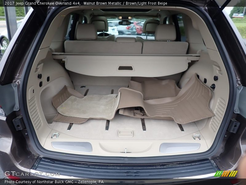 Walnut Brown Metallic / Brown/Light Frost Beige 2017 Jeep Grand Cherokee Overland 4x4