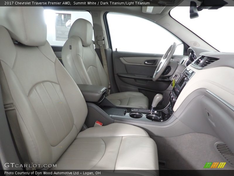 Summit White / Dark Titanium/Light Titanium 2017 Chevrolet Traverse Premier AWD