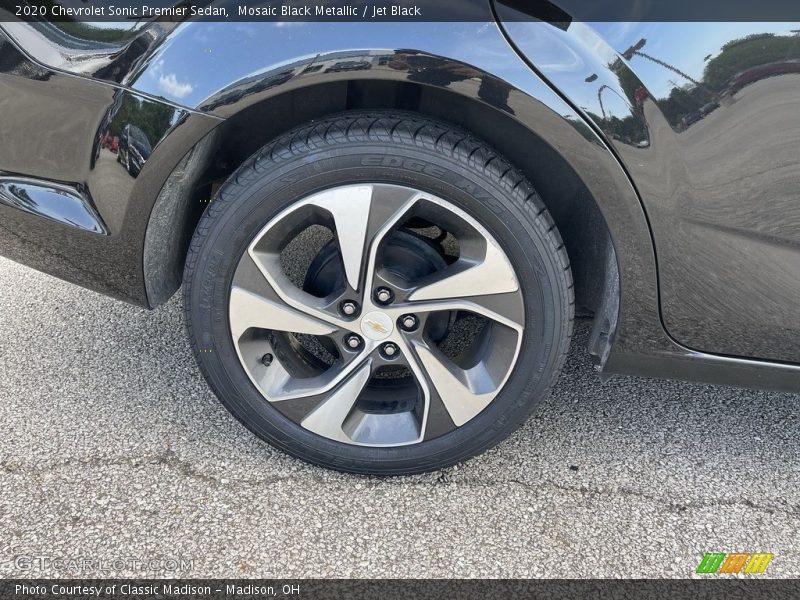 Mosaic Black Metallic / Jet Black 2020 Chevrolet Sonic Premier Sedan