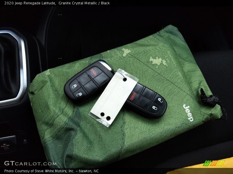 Granite Crystal Metallic / Black 2020 Jeep Renegade Latitude