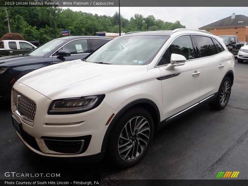 White Platinum / Cappuccino 2019 Lincoln Nautilus Reserve