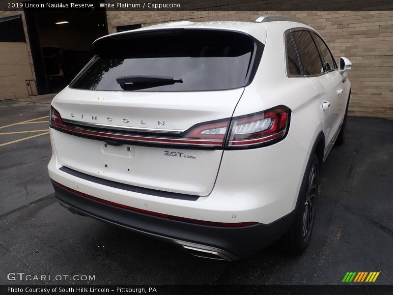 White Platinum / Cappuccino 2019 Lincoln Nautilus Reserve