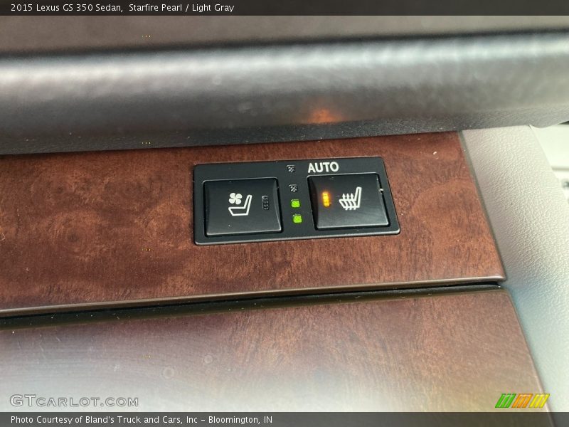 Controls of 2015 GS 350 Sedan