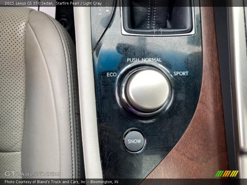 Controls of 2015 GS 350 Sedan