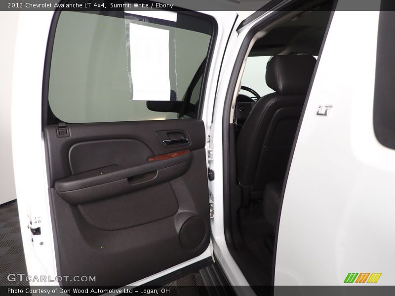 Summit White / Ebony 2012 Chevrolet Avalanche LT 4x4