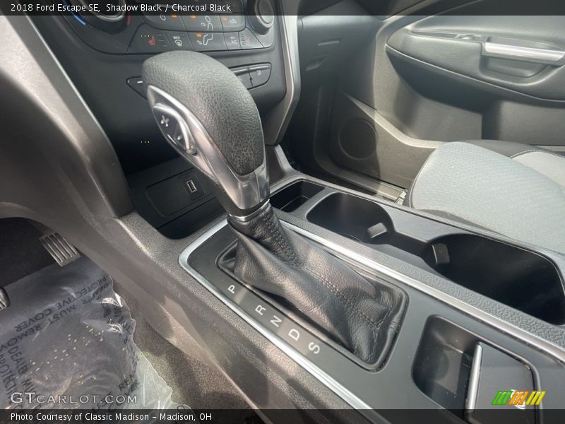 Shadow Black / Charcoal Black 2018 Ford Escape SE