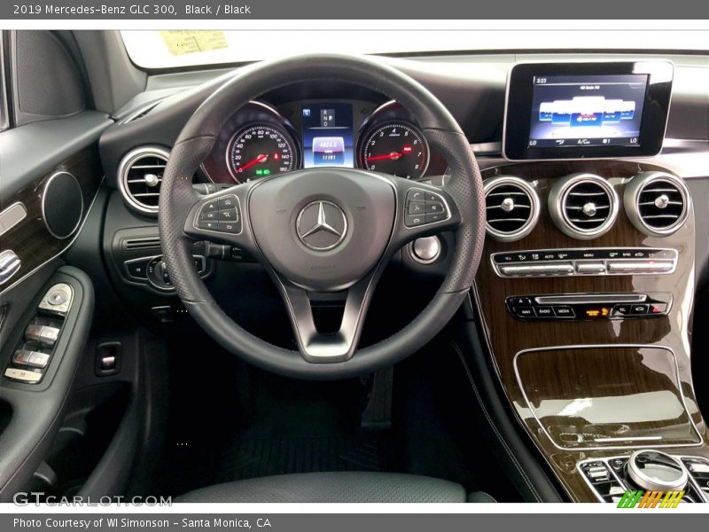 Black / Black 2019 Mercedes-Benz GLC 300
