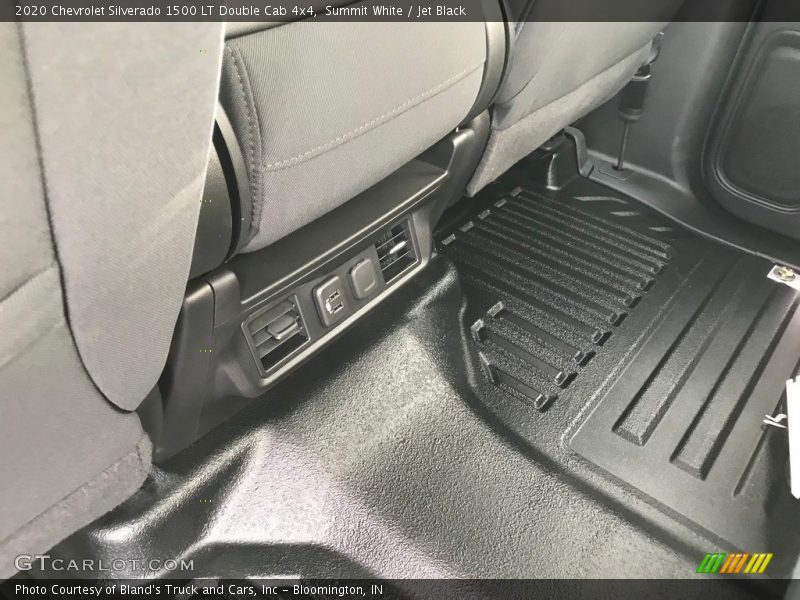 Summit White / Jet Black 2020 Chevrolet Silverado 1500 LT Double Cab 4x4