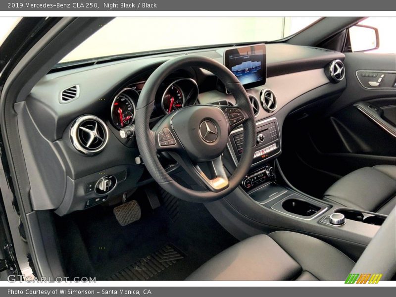 Night Black / Black 2019 Mercedes-Benz GLA 250