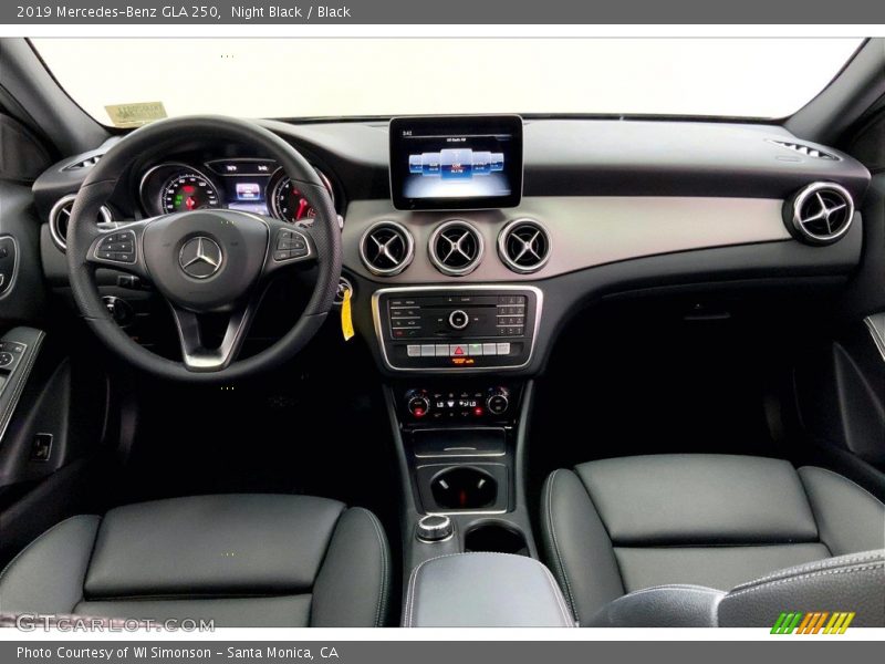 Night Black / Black 2019 Mercedes-Benz GLA 250