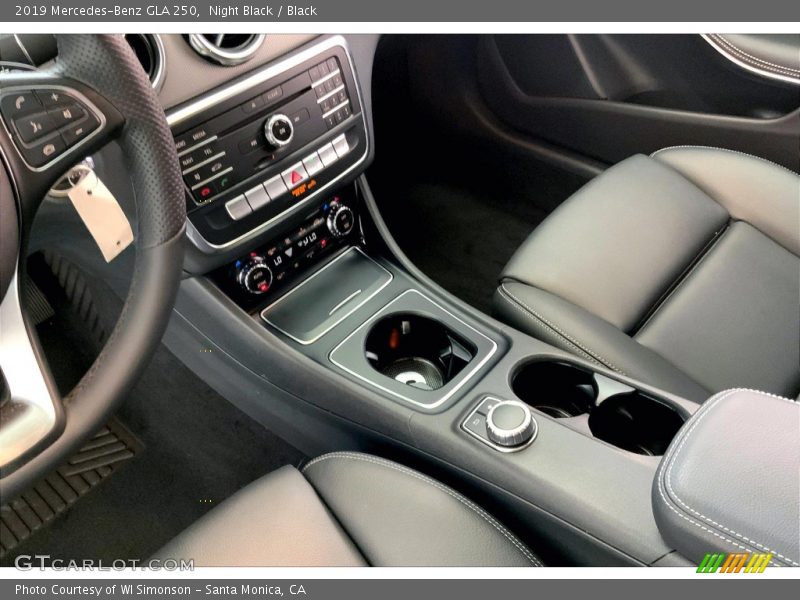 Night Black / Black 2019 Mercedes-Benz GLA 250