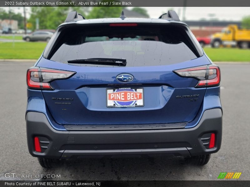 Abyss Blue Pearl / Slate Black 2022 Subaru Outback Onyx Edition XT