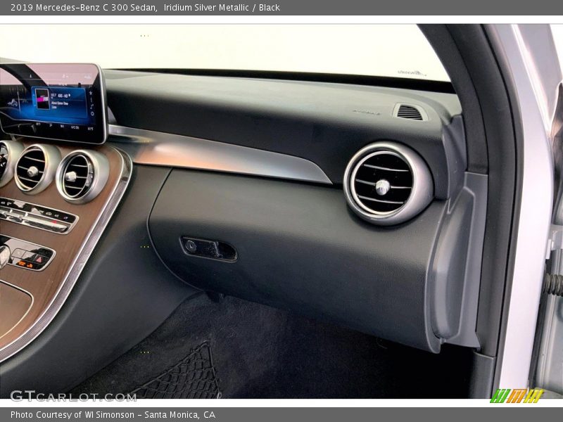 Iridium Silver Metallic / Black 2019 Mercedes-Benz C 300 Sedan