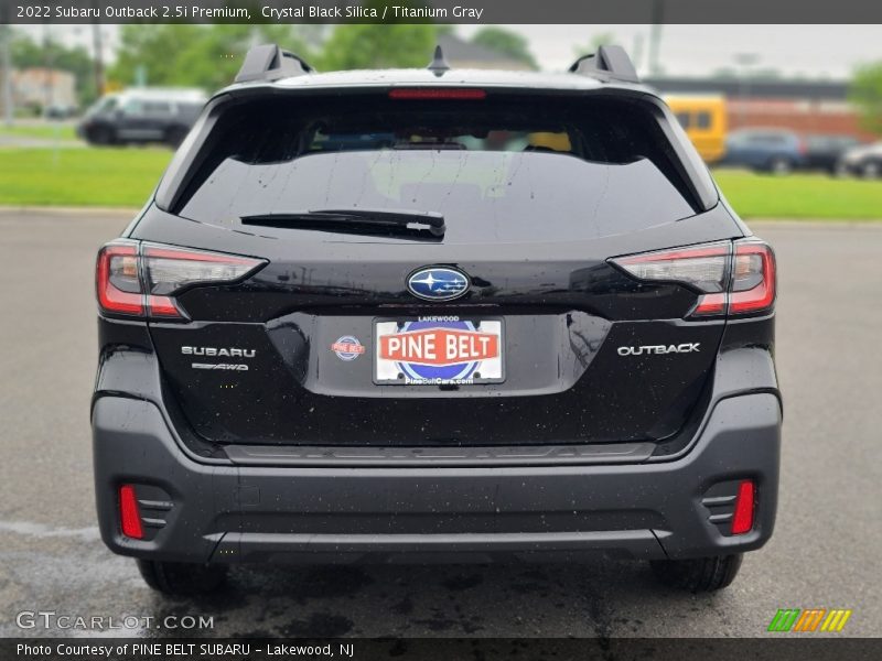 Crystal Black Silica / Titanium Gray 2022 Subaru Outback 2.5i Premium