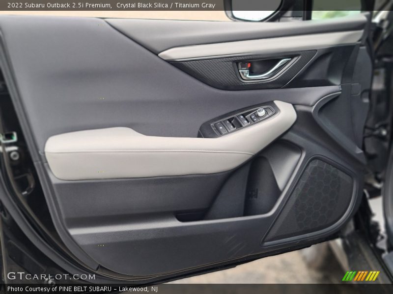 Crystal Black Silica / Titanium Gray 2022 Subaru Outback 2.5i Premium
