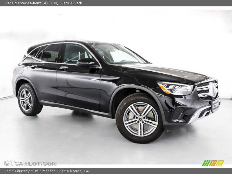 Black / Black 2021 Mercedes-Benz GLC 300