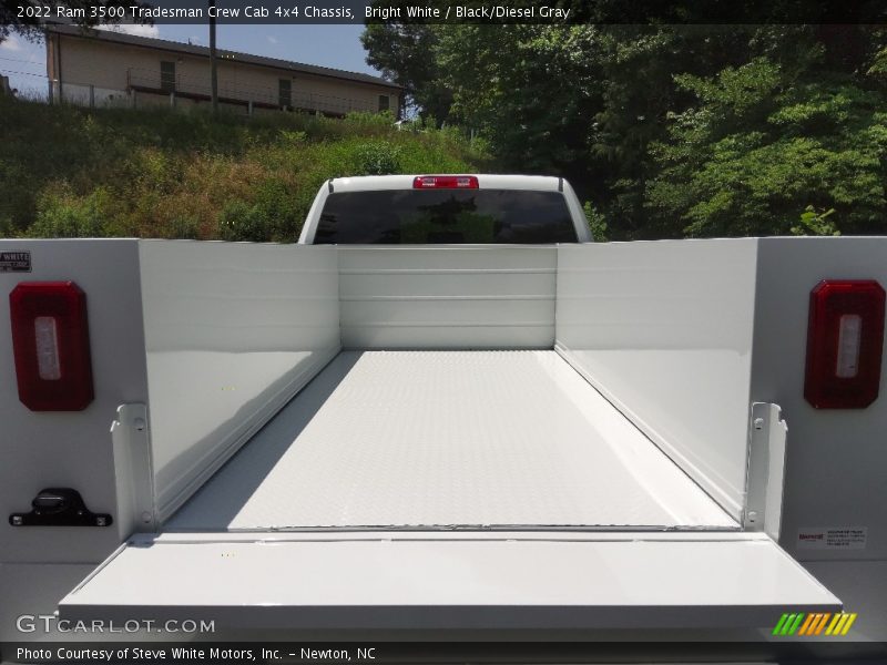 Bright White / Black/Diesel Gray 2022 Ram 3500 Tradesman Crew Cab 4x4 Chassis