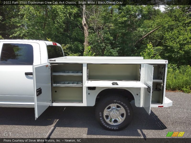 Bright White / Black/Diesel Gray 2022 Ram 3500 Tradesman Crew Cab 4x4 Chassis