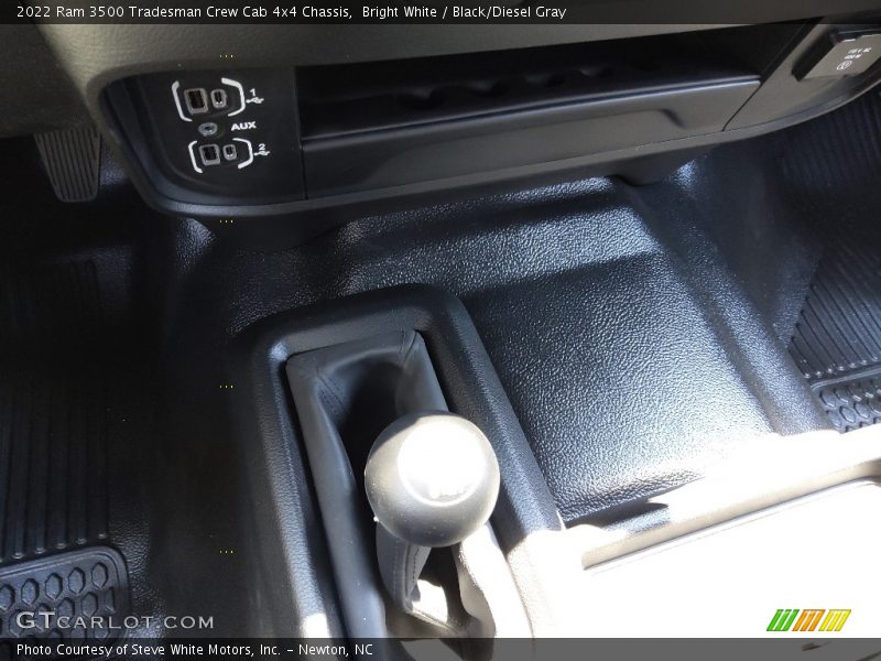 Bright White / Black/Diesel Gray 2022 Ram 3500 Tradesman Crew Cab 4x4 Chassis