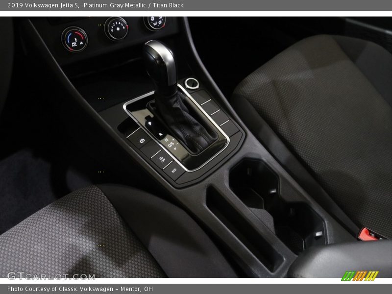 Platinum Gray Metallic / Titan Black 2019 Volkswagen Jetta S