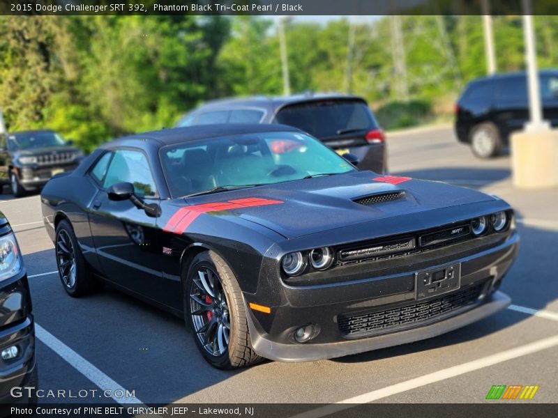 Phantom Black Tri-Coat Pearl / Black 2015 Dodge Challenger SRT 392