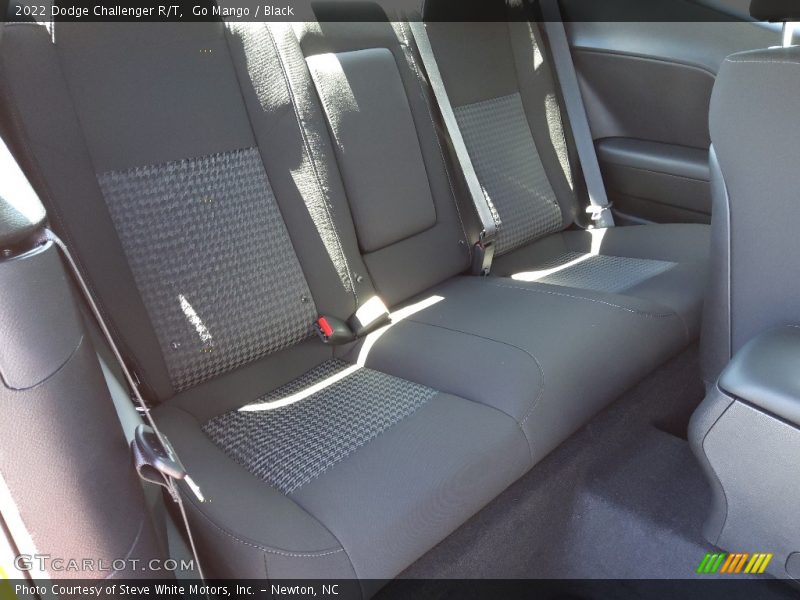 Go Mango / Black 2022 Dodge Challenger R/T