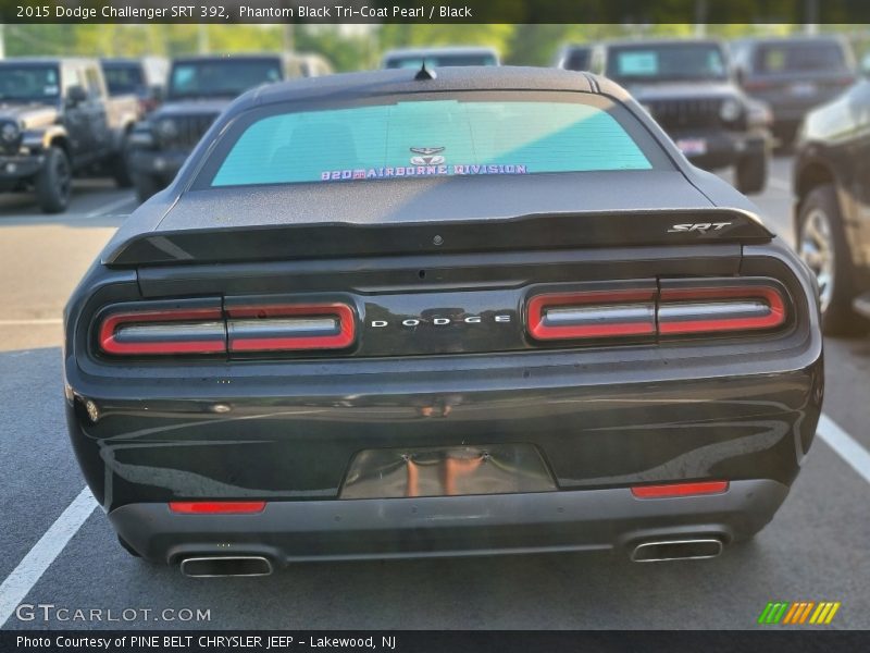 Phantom Black Tri-Coat Pearl / Black 2015 Dodge Challenger SRT 392
