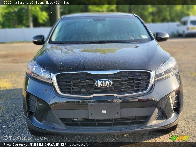Ebony Black / Satin Black 2019 Kia Sorento LX