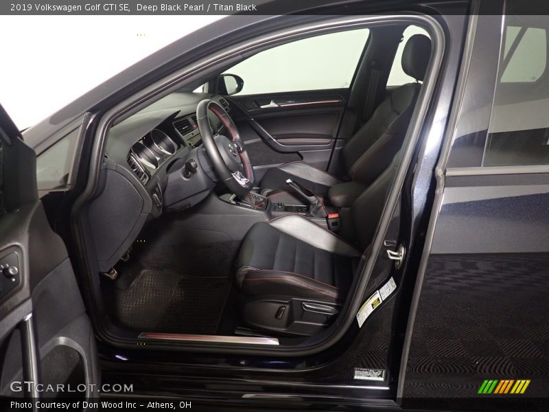 Deep Black Pearl / Titan Black 2019 Volkswagen Golf GTI SE