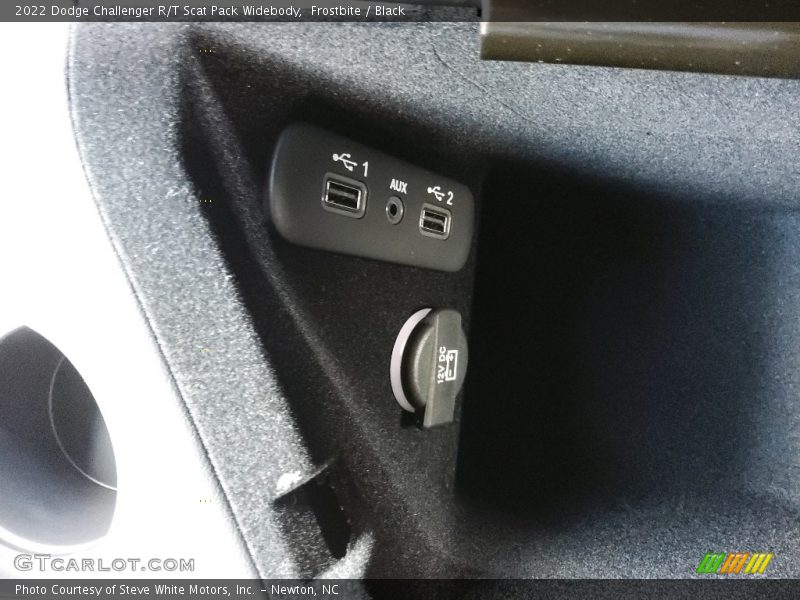 Frostbite / Black 2022 Dodge Challenger R/T Scat Pack Widebody